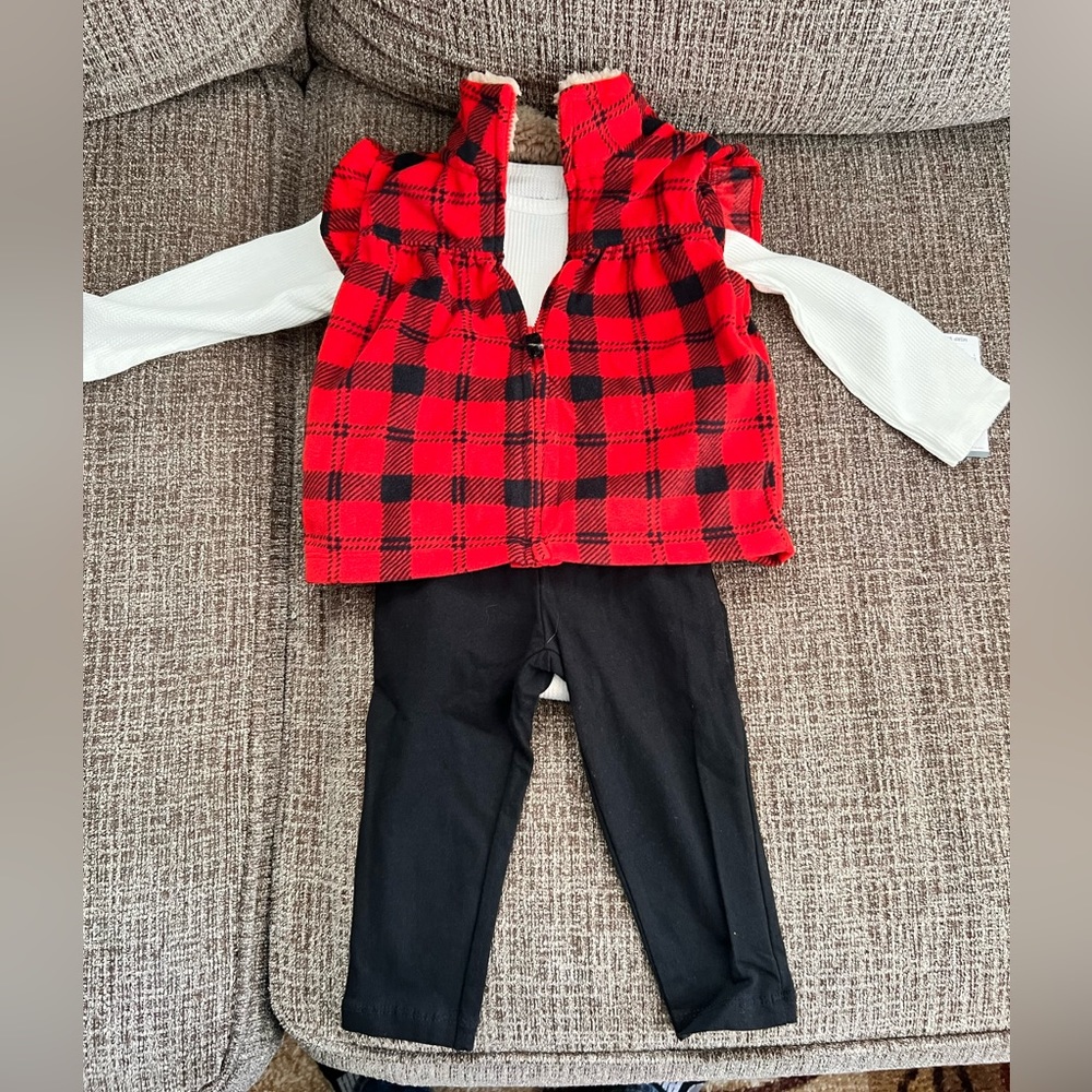 Baby Girl Carters outfit 18m Brand new in package